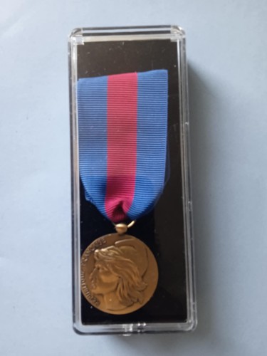 Medaille services militaires - "services,