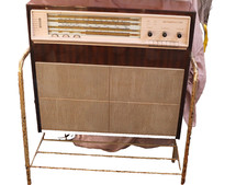 Radio Schneider Sabrina ; modèle D28 de 1962 à restaurer
