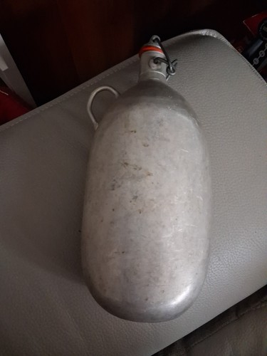 Ancienne gourde aluminium - aluminium, (