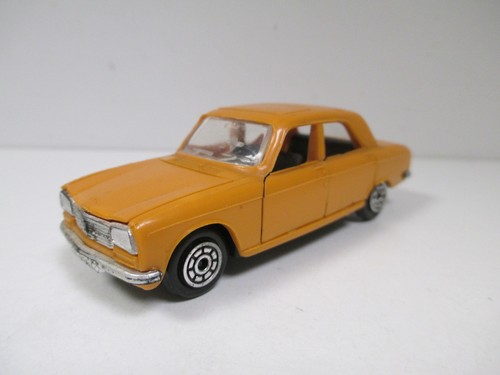 Peugeot 304 berline par - 304, norev