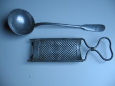 *ancienne louche en étain et fer étamé et râpe à fromage, 6 photos