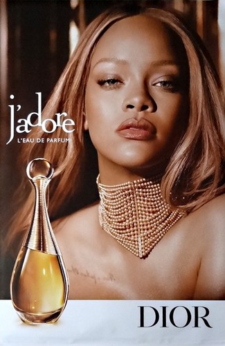 Affiche publicitaire roulée - affiche,