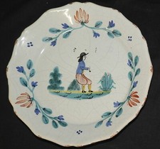 Assiette ancienne (décor