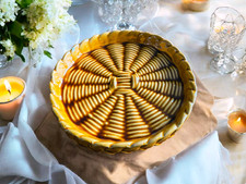 Plat à tarte ancien en barbotine de VALLAURIS