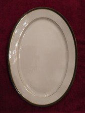 Grand plat de service en porcelaine de Limoges B et.C , ancien