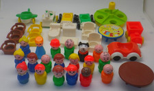 Lot little people - my,