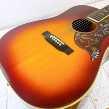 Guitare acoustique Morris