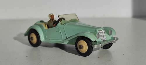 Dinky toys 102 - toys,