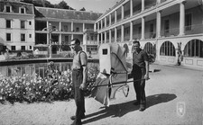 71* BOURBON LANCY chaise a