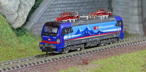 Minitrix 16832 locomotive - 16832,