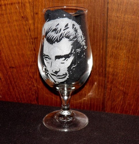 Très beau verre - très,