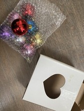 Boules de noël à facette multicolore par 8