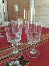 Lot  4 verres à Porto à pied