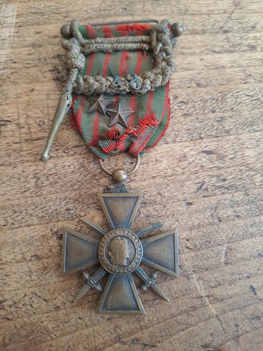 Tres belle croix guerre - tres, 48