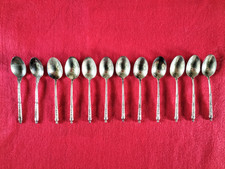 Petites cuillères à - 10,