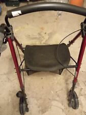 fauteuil déambulateur 4 roues Rollator