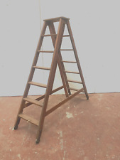 échelle architecturale de bibliothèque sapin massif sur roulettes . XIX siècle.