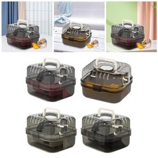 Cage du hamster avec bouteille