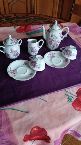 Magnifique service cafe tete - magnifique,