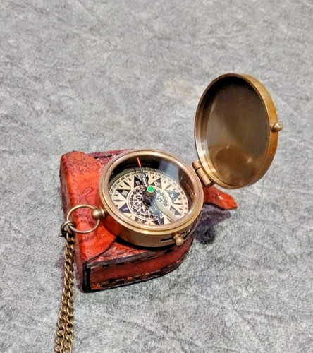 Ancienne boussole poche en - de,
