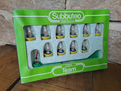 Subbuteo football table - subbuteo, de