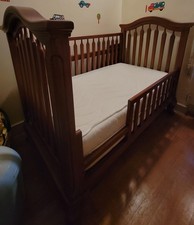 Lit bébé avec matelas