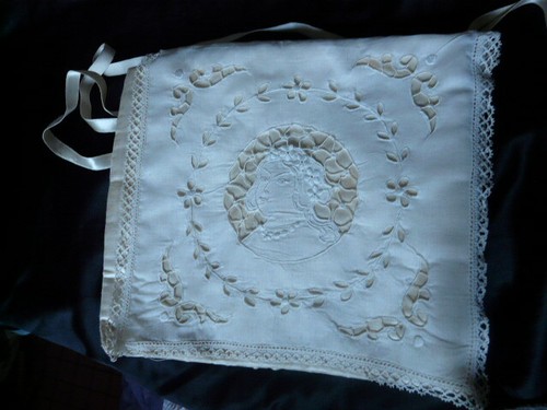 Pochette mouchoir lingerie - pochette,