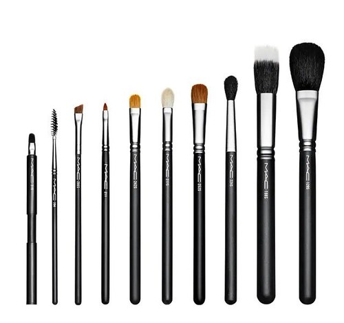 Mac cosmetics brush brand - brand, new
