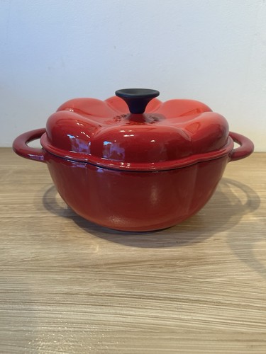 Cocotte tomate rouge - , fonte