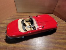 Jaguar Type E 1961 Burago 1.18