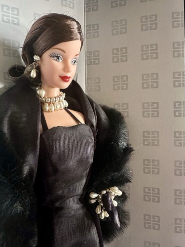 Poupée barbie givenchy - poupée,