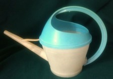 petit ARROSOIR  Vintage bicolore plastique BREVET SGDG L35cm H17cm