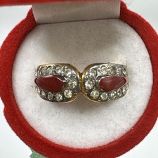 Bague vintage fantaisie bordeaux et or avec strass. Taille 50.