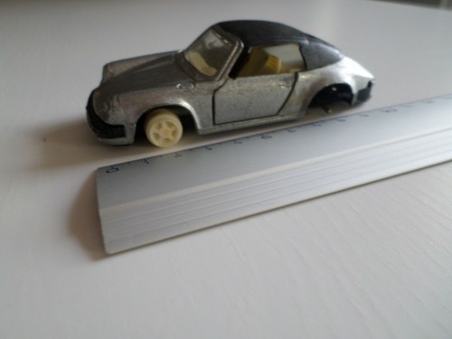 Epave porsche modele gris - epave,