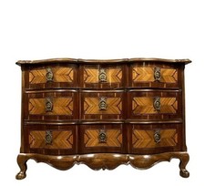 Commode Arbalète époque Louis XV en marqueterie de bois nobles époque XVIIIeme