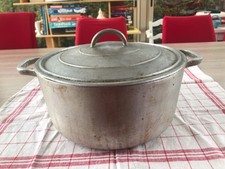 grosse cocotte ancienne en aluminium avec poignées diamètre, 36 cm très solide