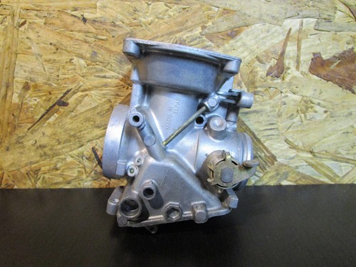 Corps gauche carburateur - gauche,