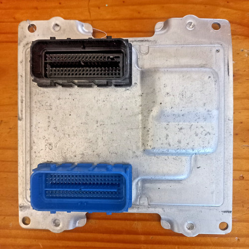 Calculateur opel karl - calculateur,