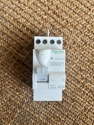 Schneider disjoncteur