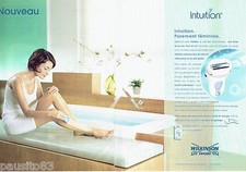 PUBLICITE ADVERTISING 116  2004   Wilkinson Sword (2p)   rasoir-caresse Intuitio