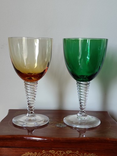 Deux verres vin - à, en