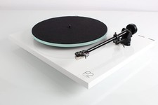 Rega Planar 2, platine vinyle HiFi avec bras de lecture RB220 + plaque vitrée...