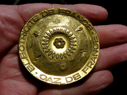 Medaille metal dore - medaille, en
