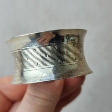 Rond de Serviette Ancien -