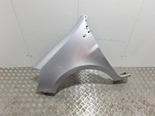 Aile avant gauche RENAULT CLIO 3 PHASE 1 631014270R