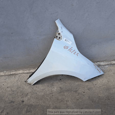 631007490R Garde-boue avant