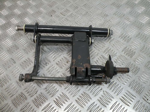 Support moteur vespa 125 gts - support,