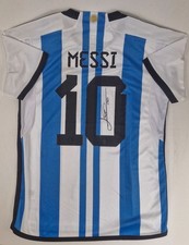 Lionel Messi(10) Argentina Qatar FIFA 2022 hand-signed with COA Free shipping