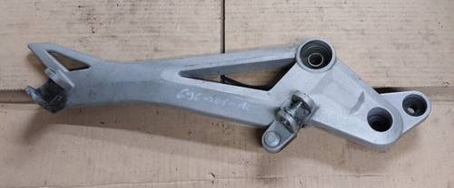 Platine cale pied droit ducati - cale-pied,