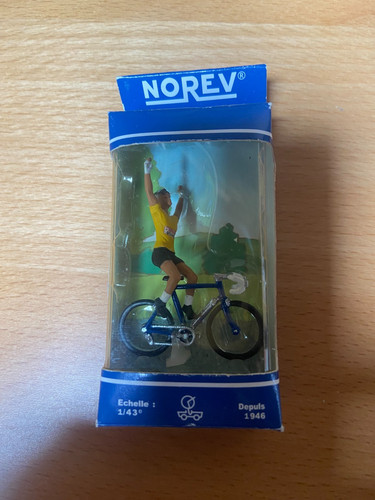 Norev plastique ancienne - norev,